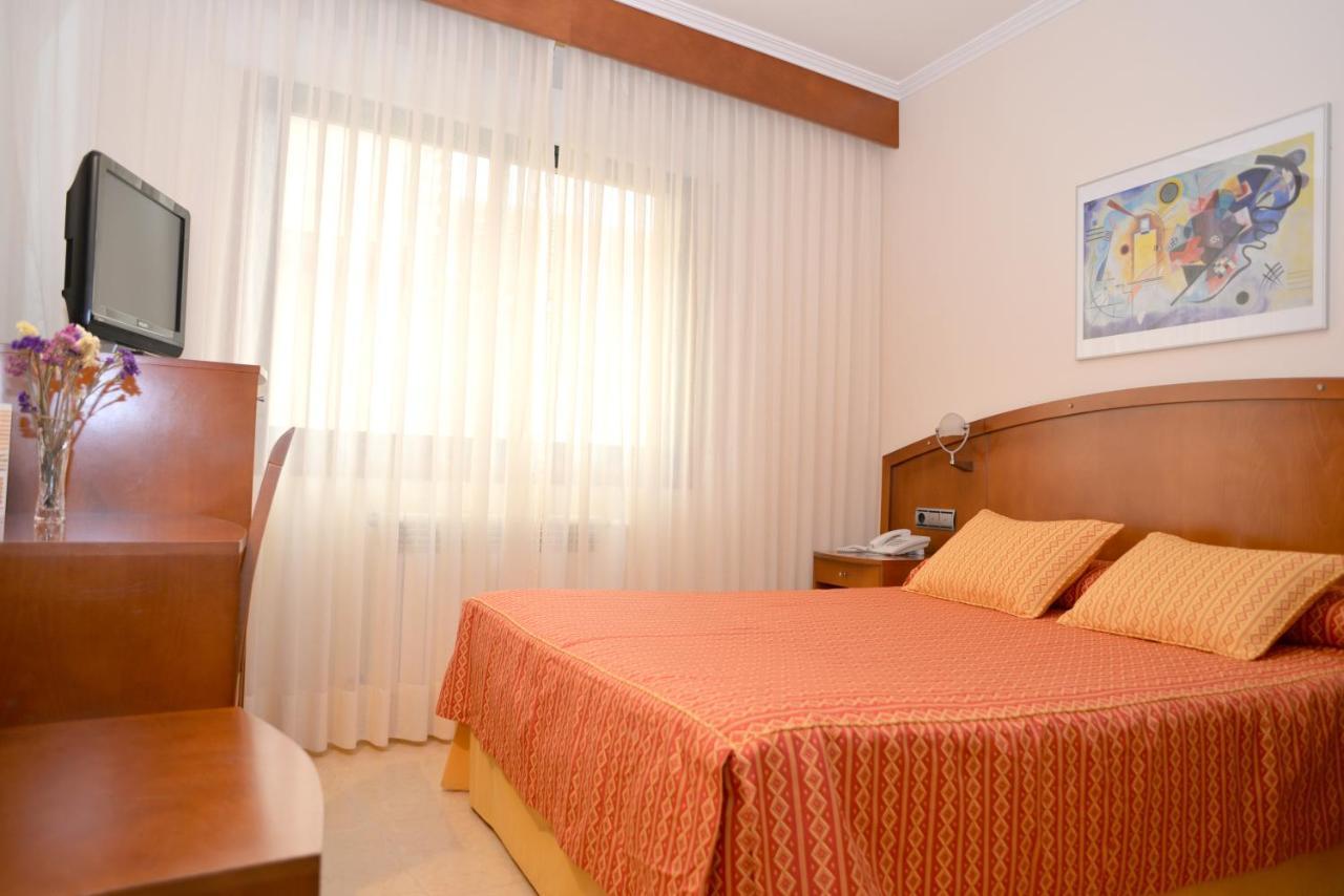 Hotel Portonovo Esterno foto