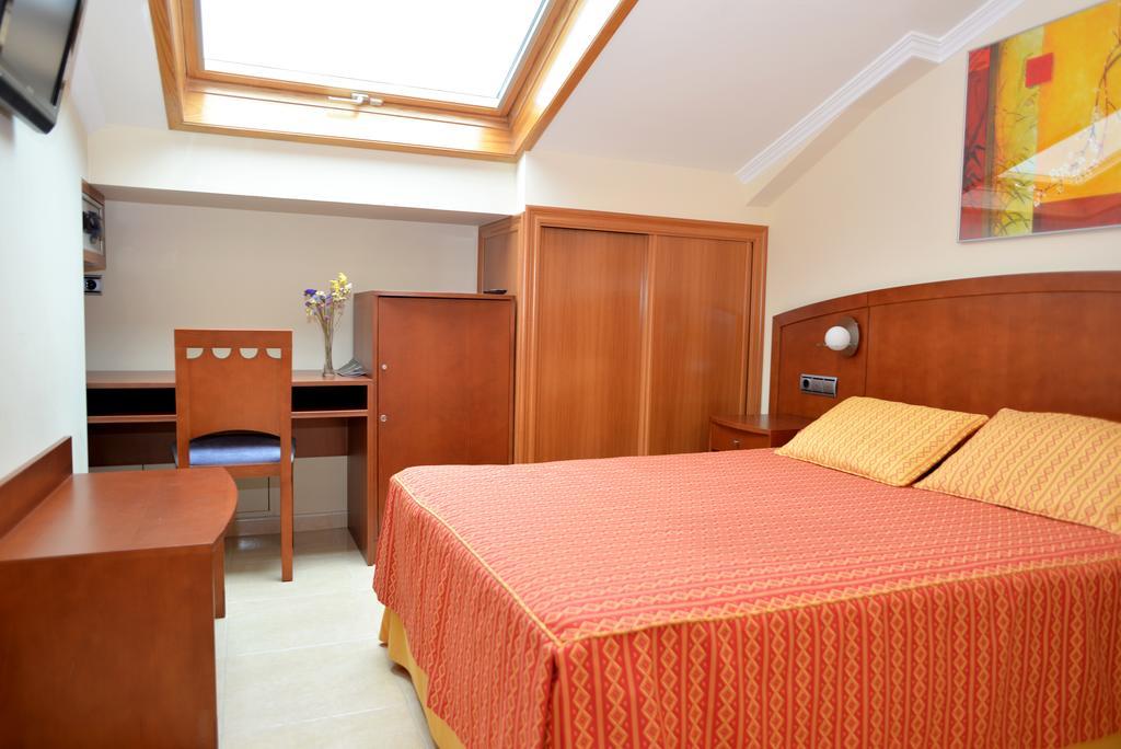 Hotel Portonovo Esterno foto