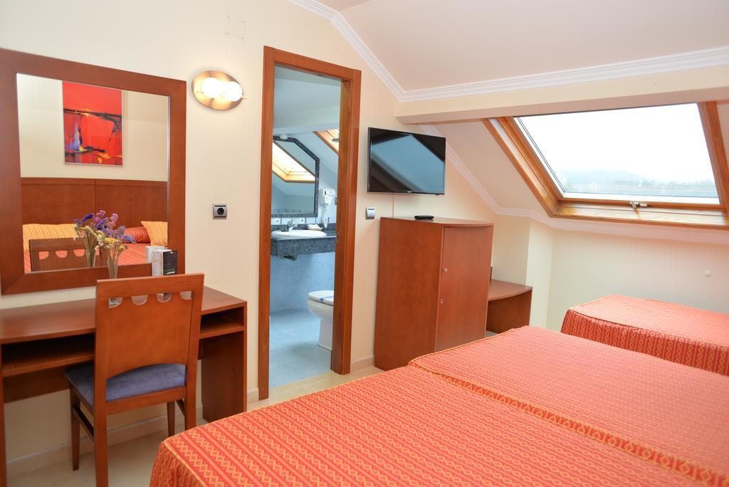 Hotel Portonovo Esterno foto