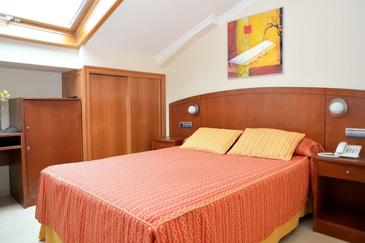Hotel Portonovo Esterno foto